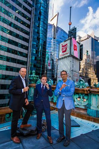 From L to R Chef Charlie Palmer, VP Retail & Brand Development at Nat Sherman, Michael Herklots, The Knickerbocker Managing Director, Jeff David