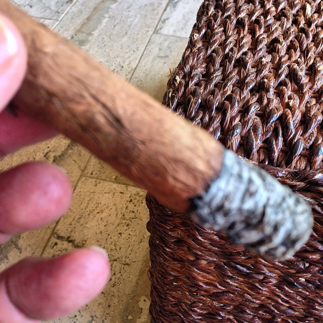 Sometimes when you are working on a blend you need to smoke filler and binder, happens basically when the wrapper is not harmonizing - Jose Blanco