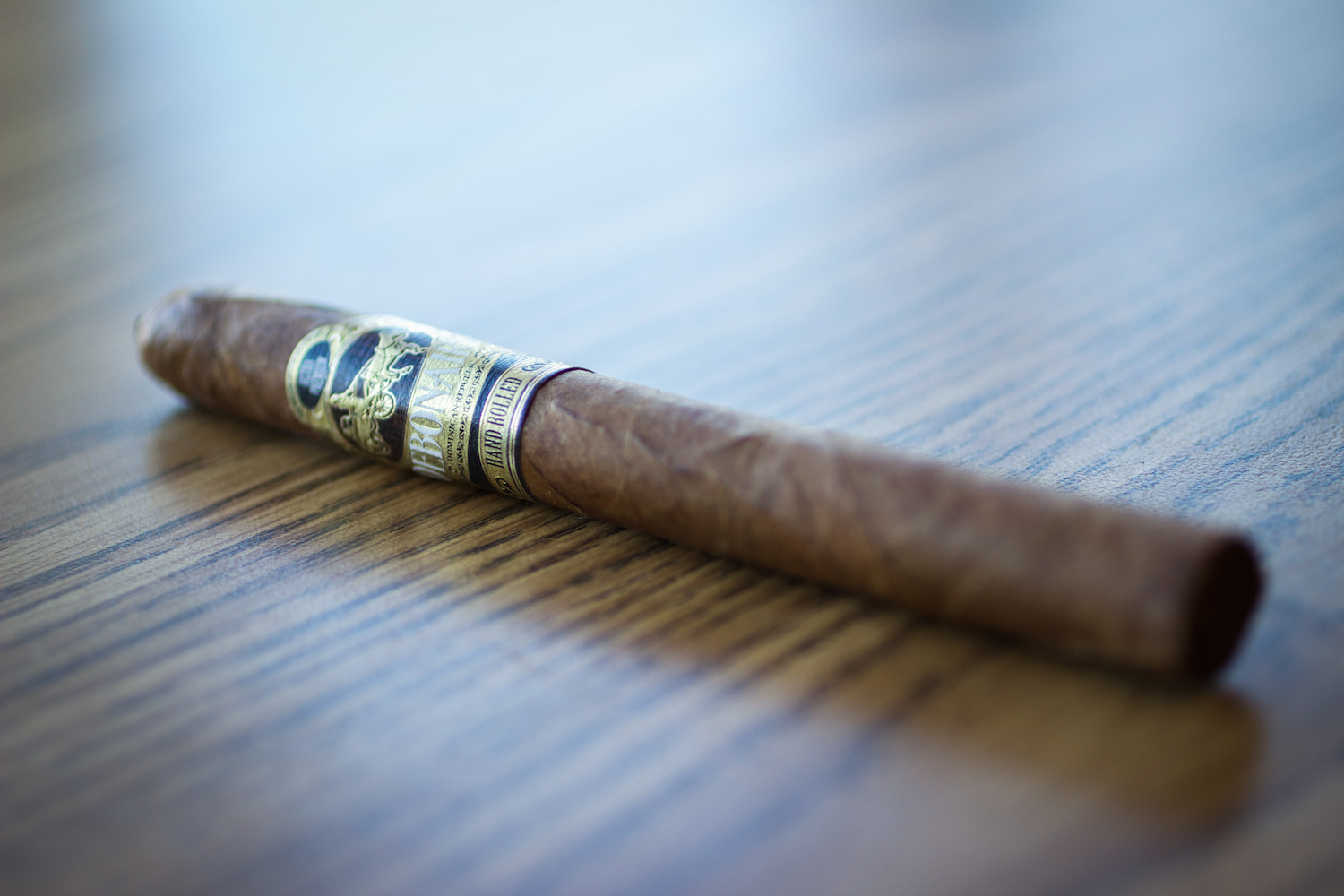 Debonaire Sagita Petite Lancero