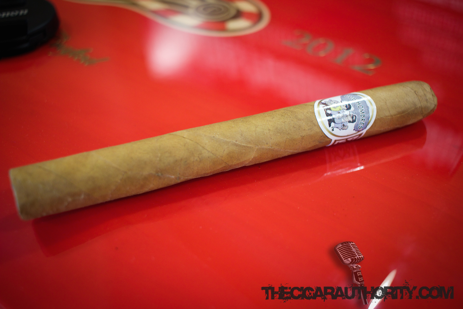 Dos Hombre Dominican Lonsdale