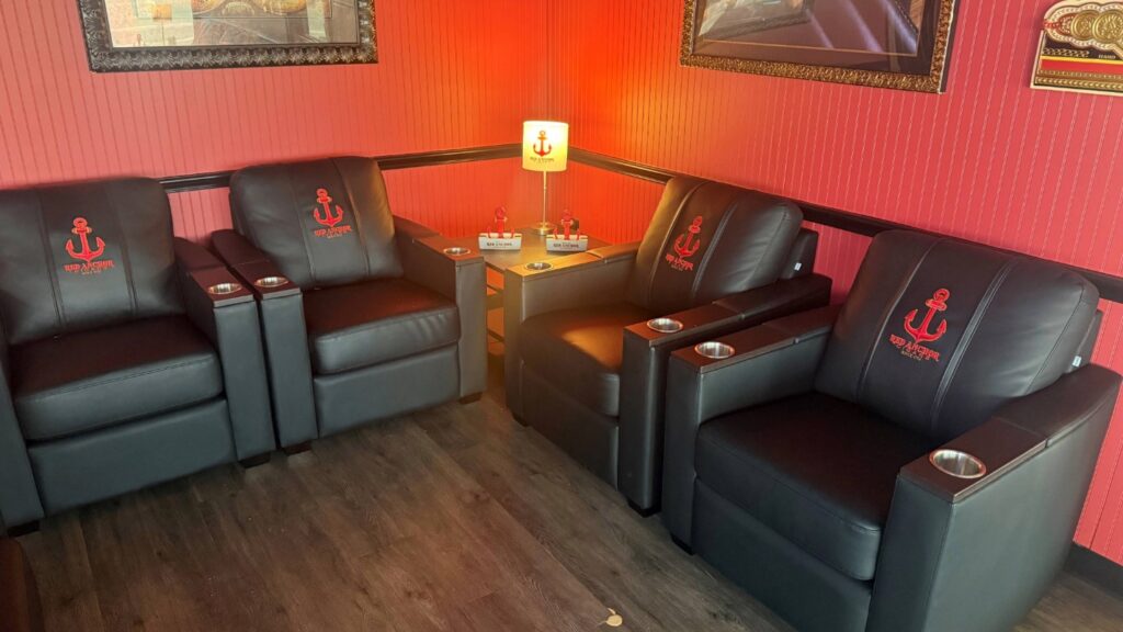Red Anchor Lounge